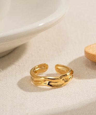 GOLDEN WAVE RING - Image 1